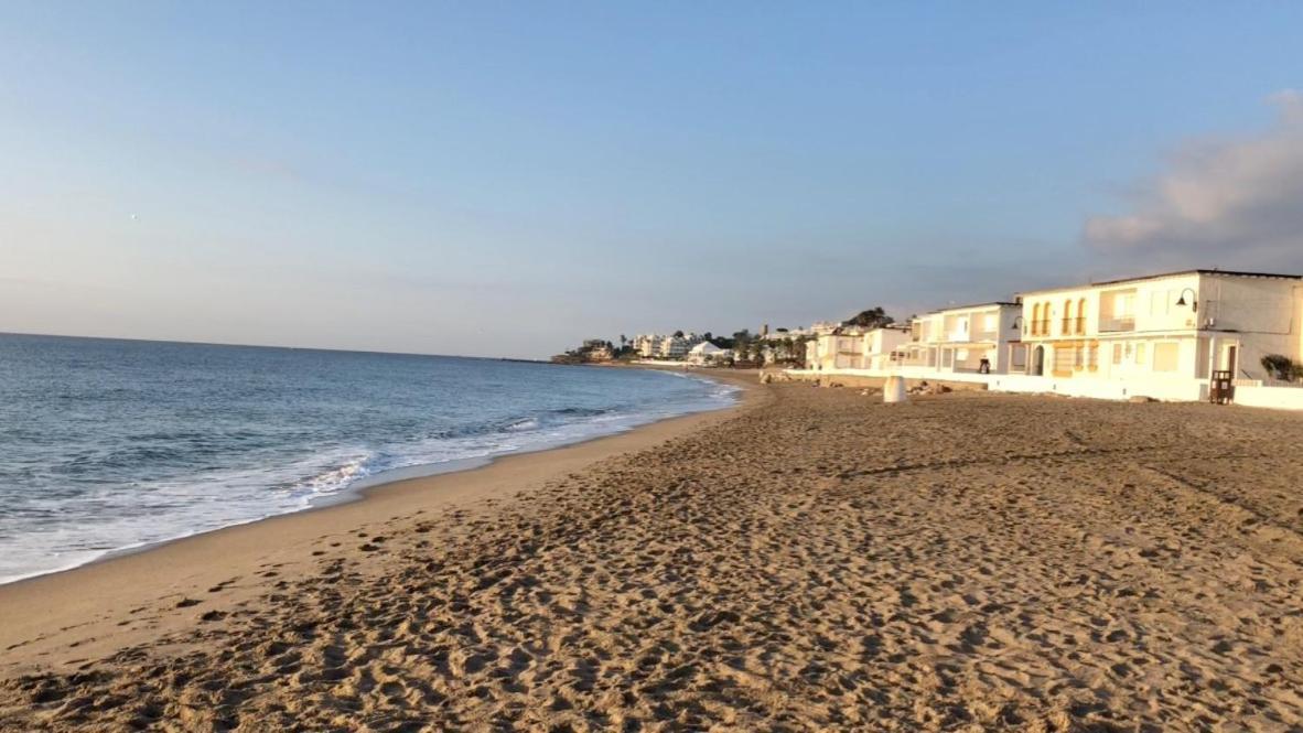 La Cala Beach Home - Beachfront Few Steps Away From Sandy Beach La Cala De Mijas Exterior photo